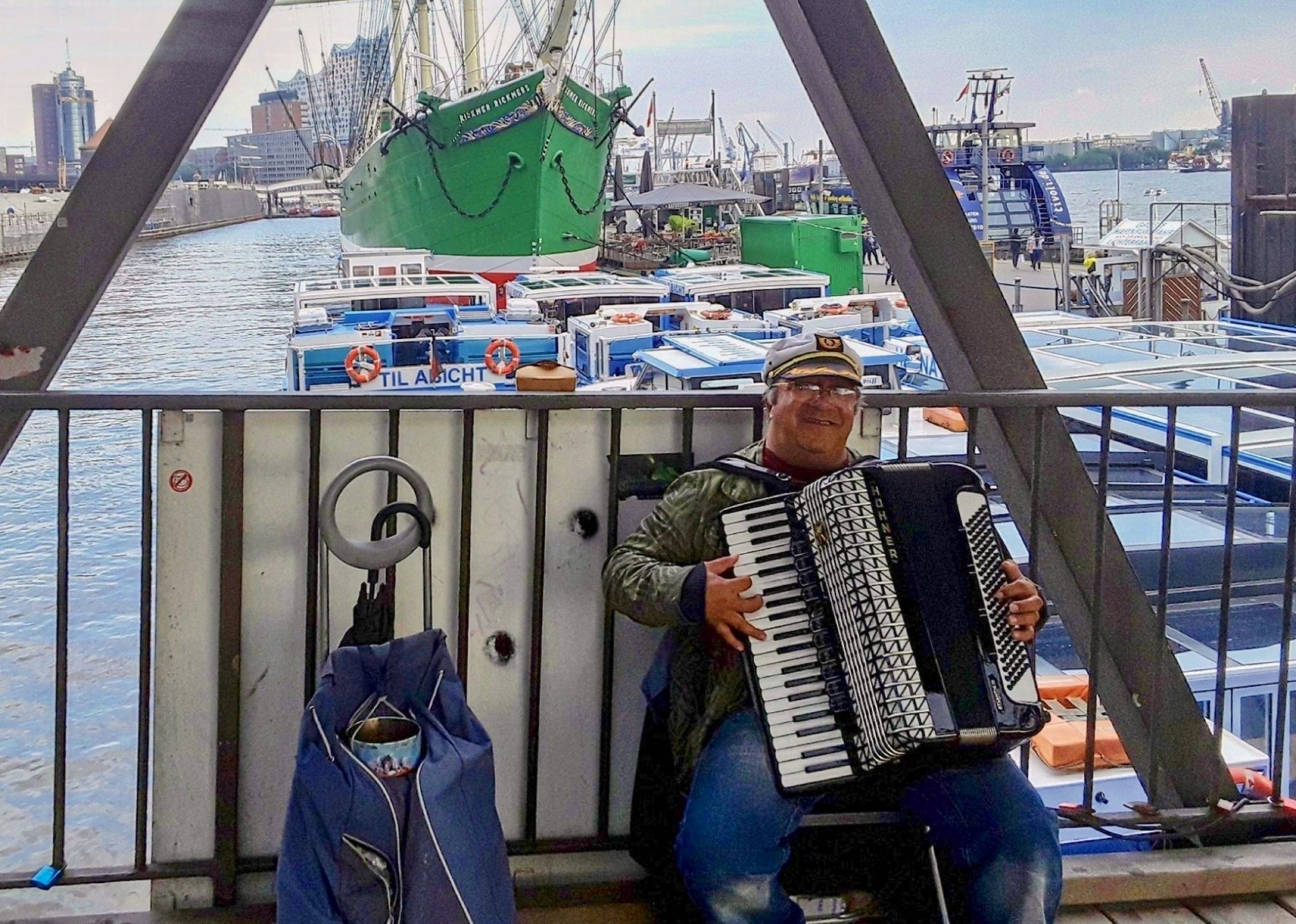 U přístavu Hamburg